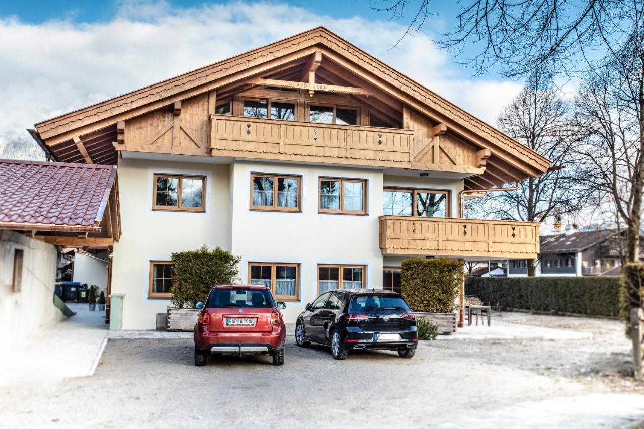 Ferienwohnungen "Zur Wally" Garmisch-Partenkirchen Dış mekan fotoğraf